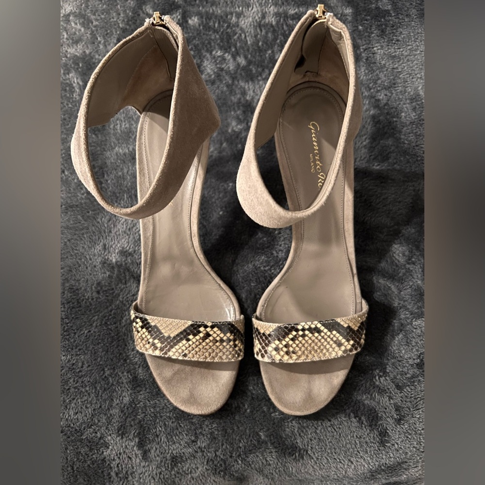 Gianvito Rossi Sandle Heels with Ankle Strap